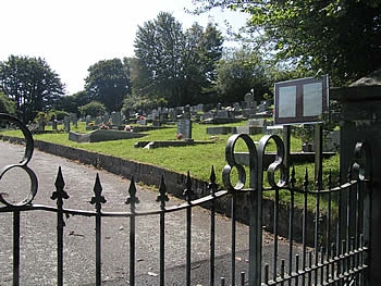 Photo Gallery Image - Castle Hill Cemetery