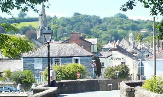 Views of Lostwithiel from the old bridge